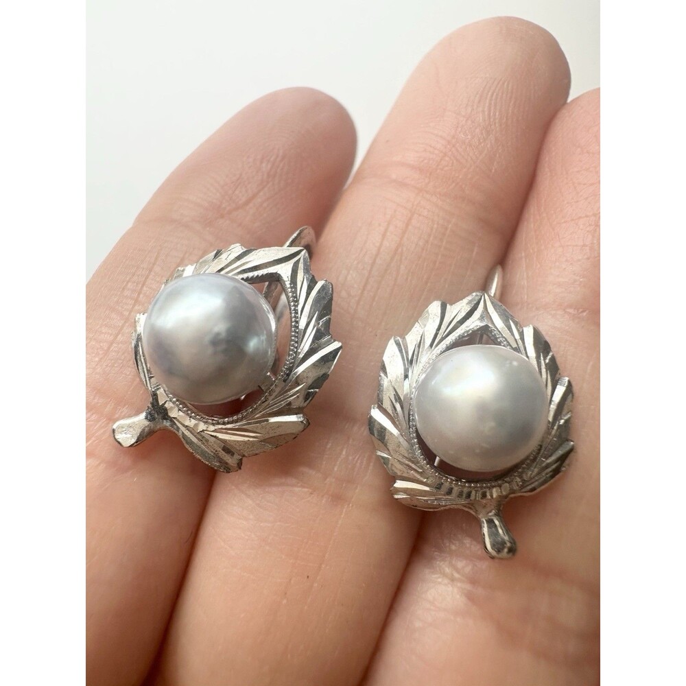 Vintage FP Signed Silver 7.5mm Genuine Pearl Screw Back Earrings